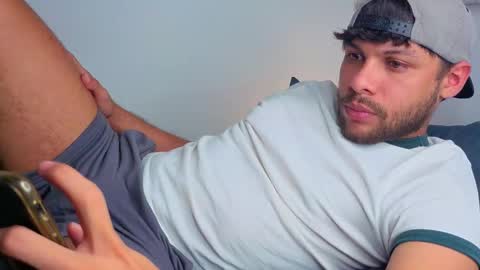 Independent       model  online show from February 4, 11:22 pm