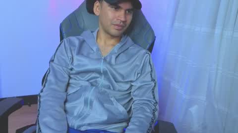 hamiltong12 online show from March 1, 3:28 am