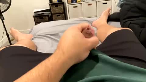 handhugger online show from December 19, 1:28 am