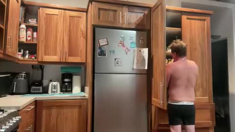 handieman_realtarzan online show from November 12, 4:40 am