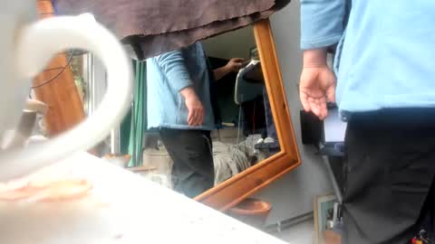 handncocknocum online show from December 30, 9:48 am