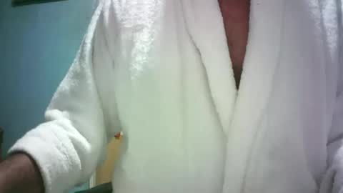 handymanforyou177322 online show from April 8, 11:24 pm