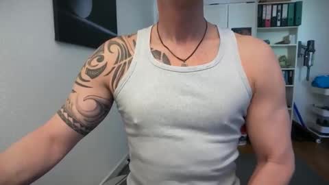 hanky online show from March 27, 8:37 am