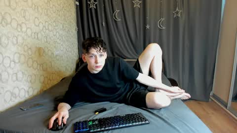 Hans online show from April 10, 3:52 pm