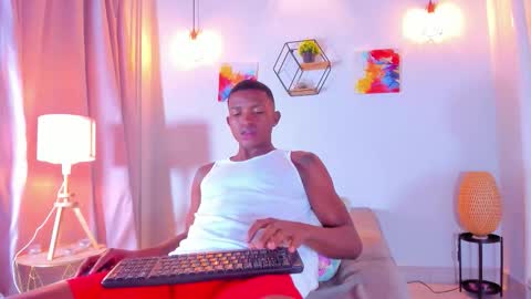 HANS  online show from February 23, 7:04 pm