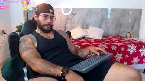 hanz_col online show from February 9, 2:44 pm