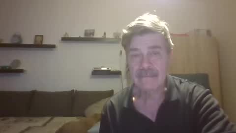 hanzik1954 online show from February 22, 9:27 pm