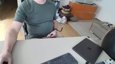 Cum for you online show from April 18, 1:01 pm