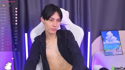 Mark online show from November 10, 11:42 pm