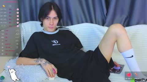 Mark online show from April 13, 10:43 pm