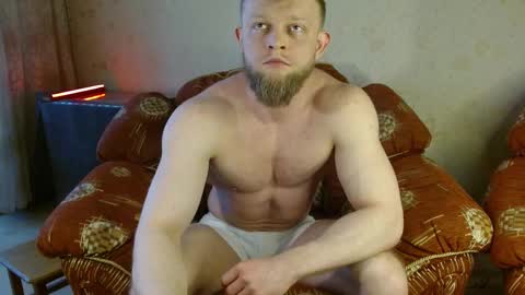 Snapshot of hardandripped chatting on February 17, 8:19 am Valentino Hard online show from February 17, 8:19 am