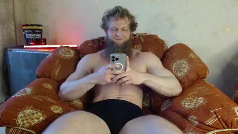 Valentino Hard online show from March 26, 9:02 am