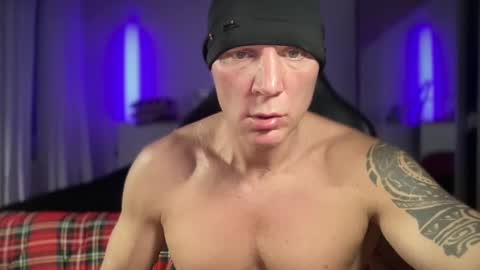 MATTSTEEL - ITALIAN STALLION online show from December 8, 1:14 pm