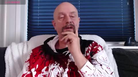 MrLazy online show from December 2, 11:21 am