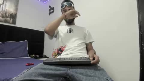 harold_999 online show from October 12, 10:04 pm