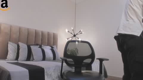 Harry Jones online show from December 28, 5:14 pm