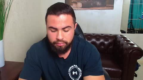 HayesWood online show from December 18, 6:20 am