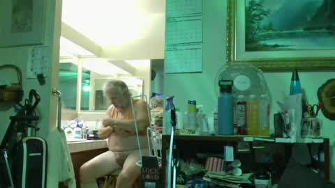 haysay722354422 online show from June 27, 7:22 am