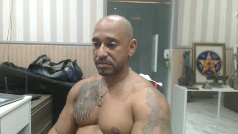 hebertgomes online show from January 11, 12:12 am