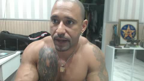 hebertgomes online show from January 8, 11:41 pm