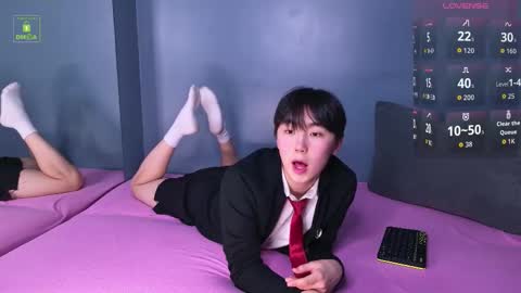 HEEJIN online show from December 17, 10:22 am