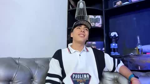 heellboy_ online show from November 20, 8:07 pm