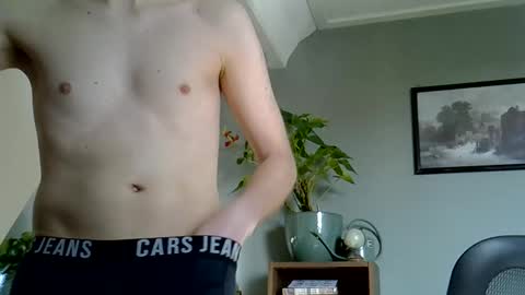 hefelin online show from March 1, 10:48 am