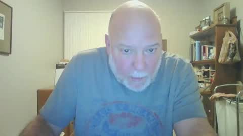 helloforfun111 online show from December 31, 12:46 pm