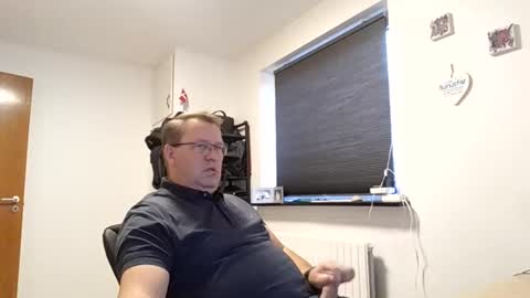 henrikrp1971 online show from December 3, 11:10 am