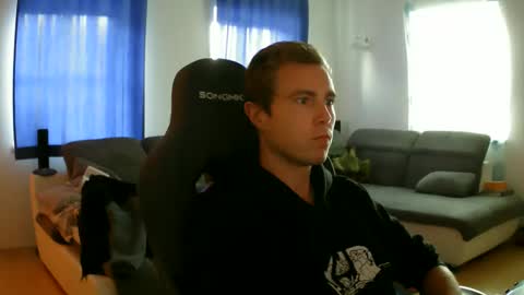 John Pearl online show from April 18, 12:28 pm