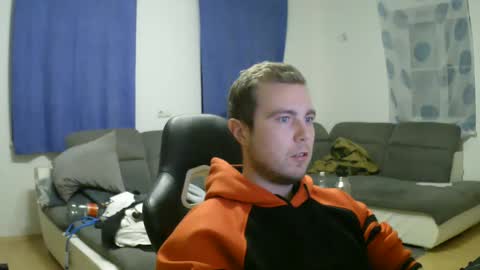 John Pearl online show from January 7, 10:30 pm