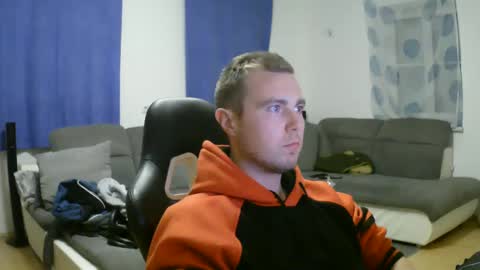 John Pearl online show from February 9, 9:39 pm