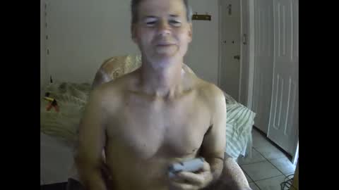 hewes1 online show from December 13, 5:16 am