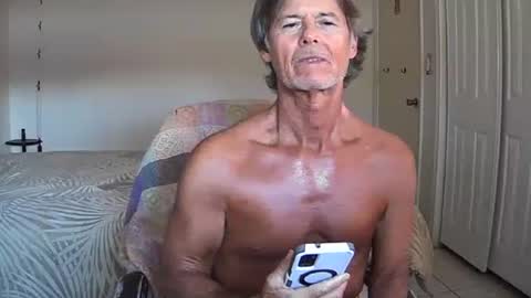 hewes1 online show from April 3, 10:50 pm