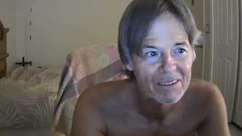 hewes1 online show from April 16, 4:56 am