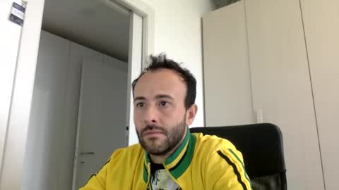 hhombre online show from May 11, 7:54 am