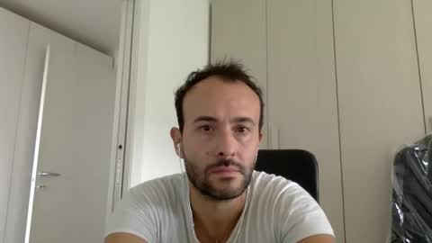 hhombre online show from September 18, 9:22 am