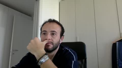 hhombre online show from October 10, 3:17 pm