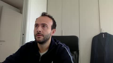 hhombre online show from October 6, 7:13 am