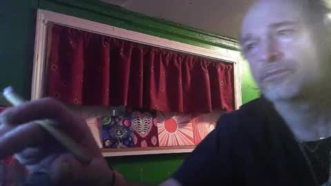 hippiedad333 online show from February 12, 1:33 am