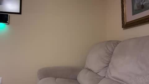 honey_man14 online show from February 10, 4:17 am