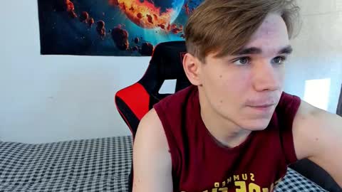 Max online show from February 15, 12:01 pm