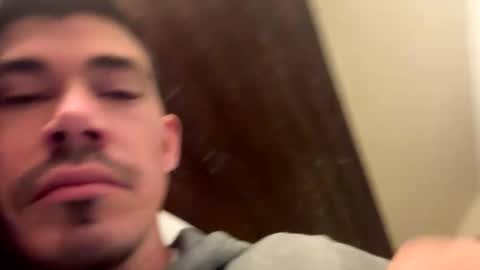 Justin 7 inches online show from March 29, 4:40 pm