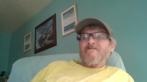 Snapshot of hornyd7711 chatting on September 19, 6:19 pm hornyd7711 online show from September 19, 6:19 pm