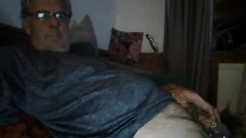 hornyman_456 online show from August 8, 1:01 am