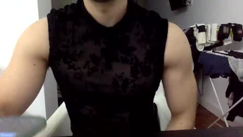 hornyspaniard93 online show from February 28, 8:52 pm