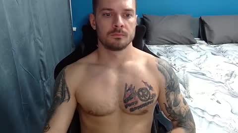 hot_cap_77 online show from February 21, 7:37 pm