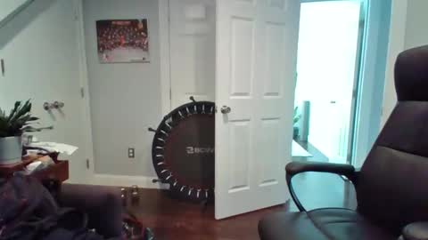 hotdog1124 online show from April 21, 12:44 pm