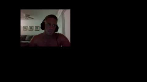 hotfithungboi96 online show from April 24, 1:41 am