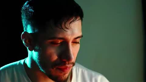 Hotlatinking online show from October 24, 11:06 pm